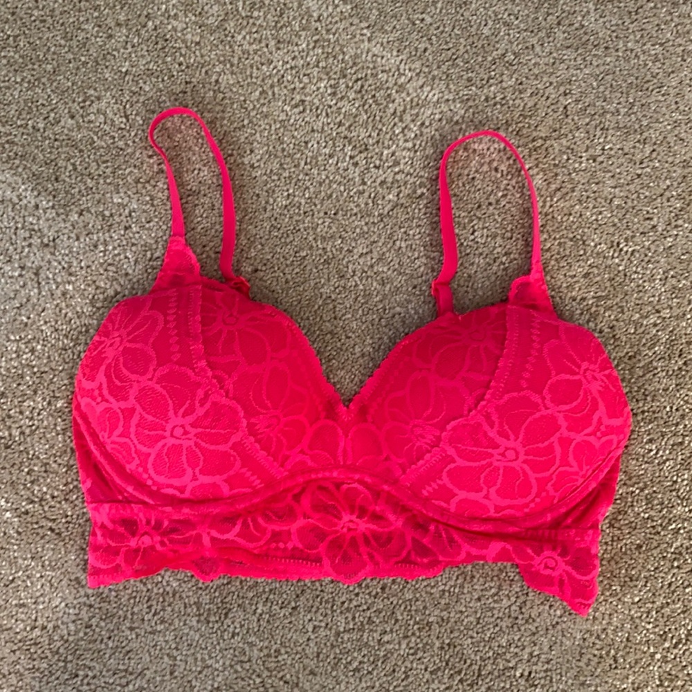 Hot pink Victoria’s Secret bralette